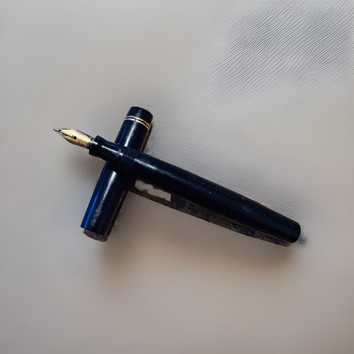 Vintage swan black fountain - 1,