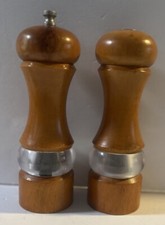 Olde Thompson Wooden Pepper Mill And Salt Shaker Set 7” Tall