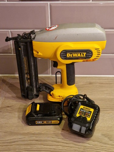 Dewalt dc602 18v adapted - 18v, xr