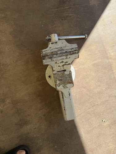 Heavy duty jaw bench - jaw, vise