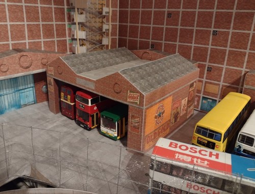 Scale bus garage old - oo,