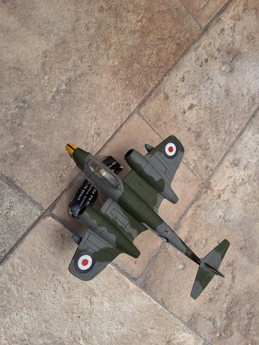 Gloster meteor 9 208 - meteor,