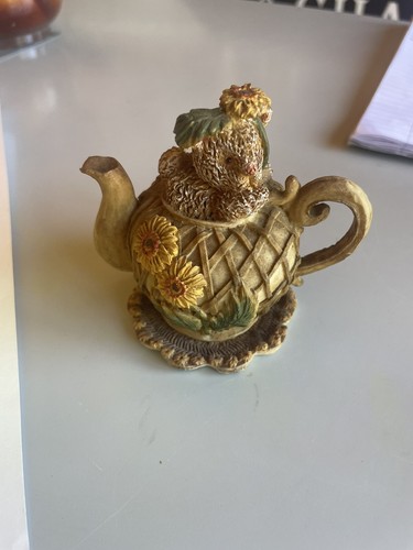 Novelty sunflower teapot - novelty,