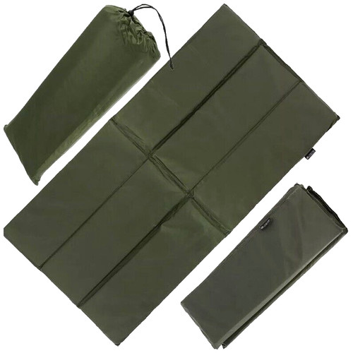 Unhooking mat carp fishing - unhooking,