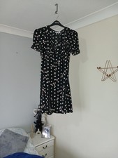 Red Herring Black Floral