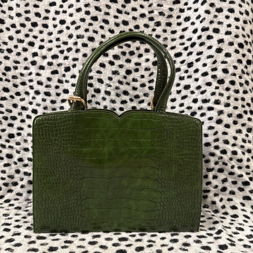 Banned retro green croc - croc, print