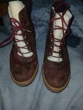 TU Women’s Burgundy Faux