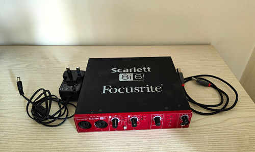Focusrite scarlett 8i6 1st - 8i6,