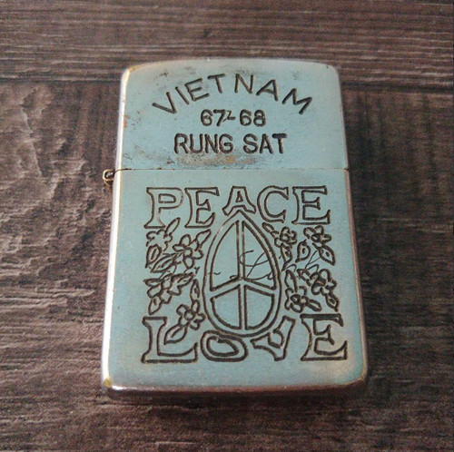 Vintage vietnam war zippo rung - zippo,