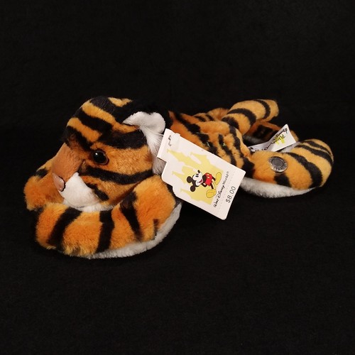 Tiger plush tag hook - tiger,