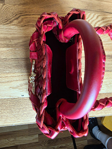 Women red small - women’s,
