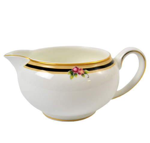 Wedgwood clio milk - or, cream