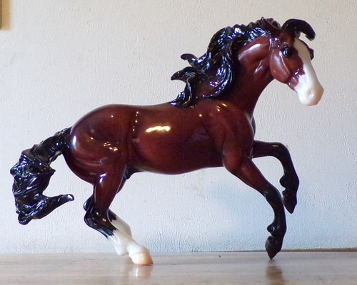 Breyer shelby nokota mold - breyer,