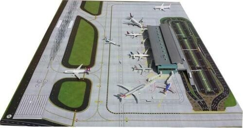 Geminijets airport mat diorama - airport,
