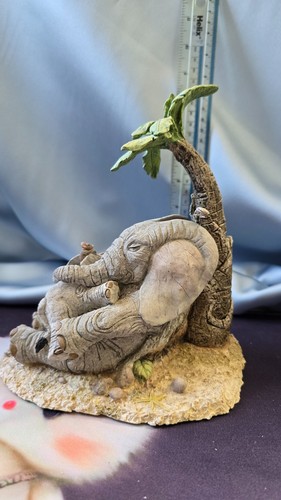 Tusker love cuddle - love, a