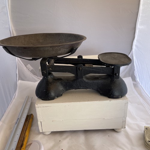 Vintage kitchen scales - scales., cast