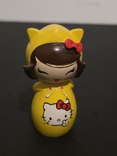 Hello Kitty MOMIJI CHIHIRO