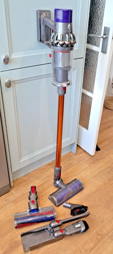 Dyson cyclone v10 - cyclone,