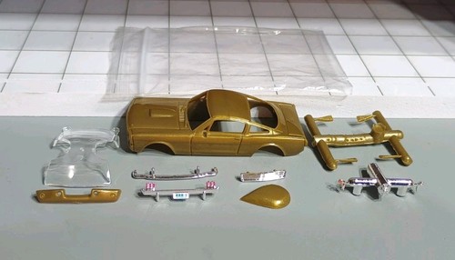 Road race replicas rare gold - race,