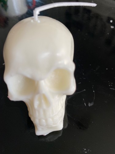 Skull candle scented - skull,