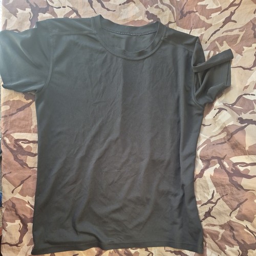 Black shirt self - t-shirt,