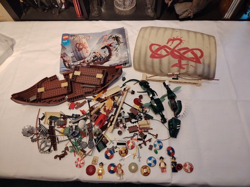 Lego 7018 viking ship - lego,