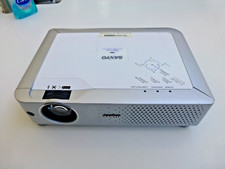 SANYO PLC-XU74 3LCD PROJECTOR