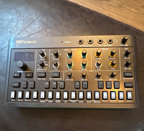 Roland digital desktop - roland, s-1