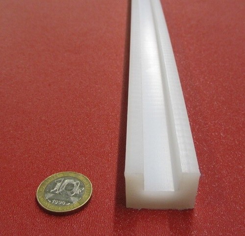 Uhmw white channel - u, 1/4"