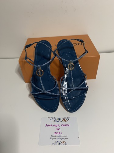 New designer ladies flat - new!,