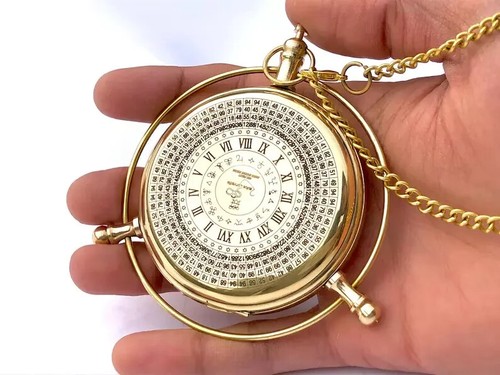 Golden compass alethiometer - golden,