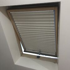 CREAM BLACKOUT PLEATED SKYLIGHT BLIND for VELUX GGL 102 - THERMAL