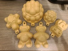 Vintage Plastic Jelly Molds x