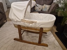 Moses Basket with Rocking Stand and Mattress