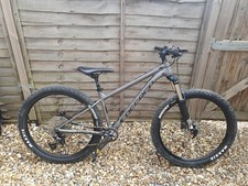 Carrera Sulcata 3.2 S Frame Mens Mountain Bike + Bike Accessories 