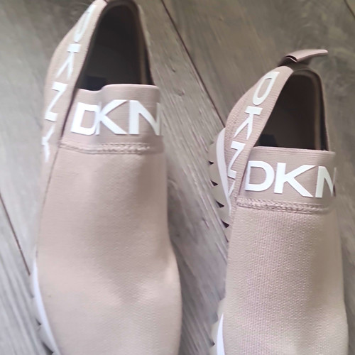 Dkny men low top slip - men’s,