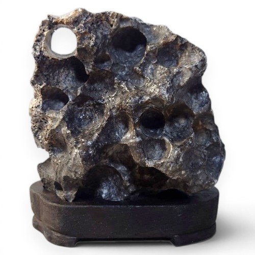 Suiseki natural stone - natural,