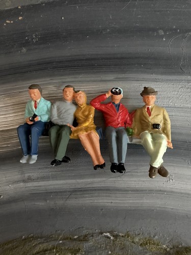 Painted seated spectators - spectators,