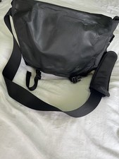 The North Face Base Camp Messenger Bag - Black, Large