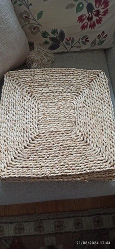 Woven plaited corn husk - woven/plaited,