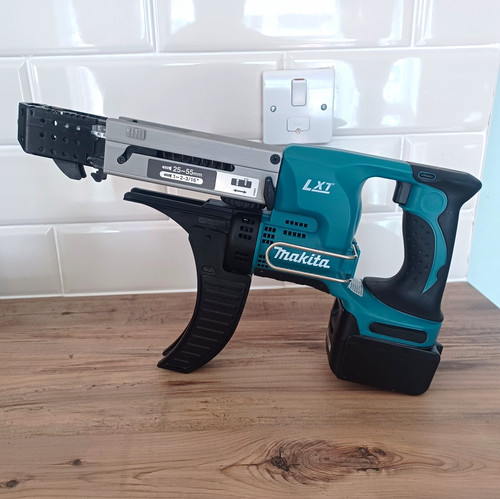 Makita lxt li - 14.4v, li-ion