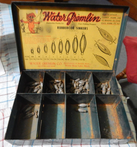 Antique tin box water - antique, box-water