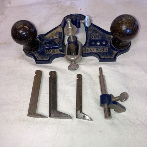 Record 071 router plane - 071,