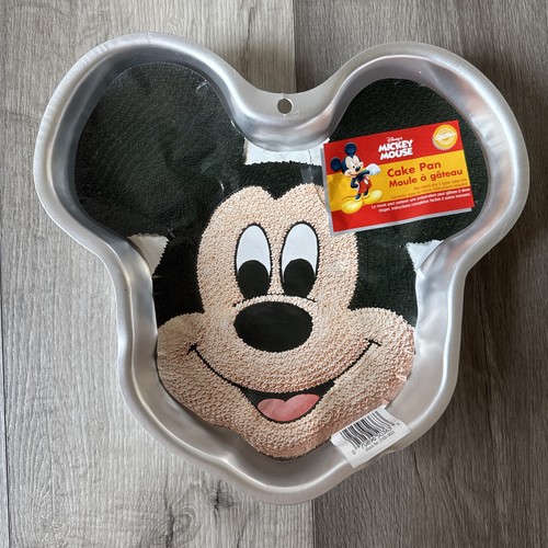 Wilton mickey mouse - wilton, cake
