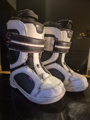 Vans kira snowboard boots - kira,