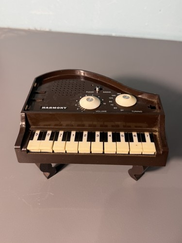 Vintage grand piano - grand,