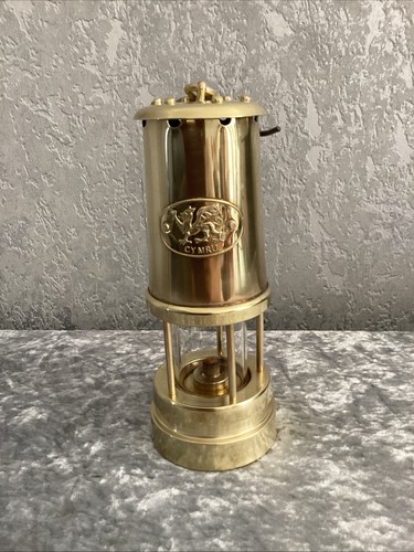 Welsh cymru brass - miners, lamp