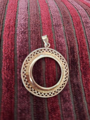Sovereign mount 9ct - mount, gold