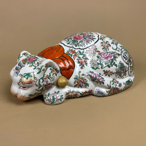 Oriental cat ornament - ornament, ceramic