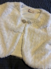 Ivory Faux Fur Shrug With Diamonte Clasp. 12 Ans (age 12) ‘Pretty Baby’
